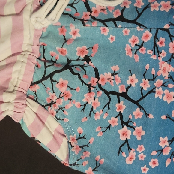 2T Handmade Romper - Picture 2 of 4